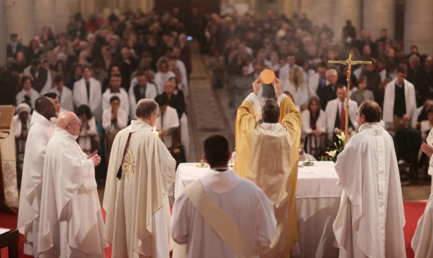 Messe Paul VI, messe Pie V, quelles différences ?