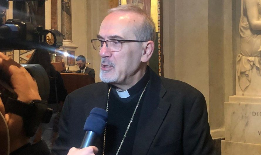 Le cardinal Pizzaballa dénonce l&rsquo;abus du nom de Dieu pour justifier la guerre